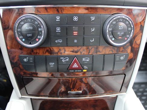 Used 2010 Mercedes-Benz ML 350 BlueTEC 4MATIC image 14