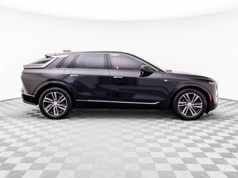 Certified 2024 Cadillac Lyriq Luxury RWD image 7