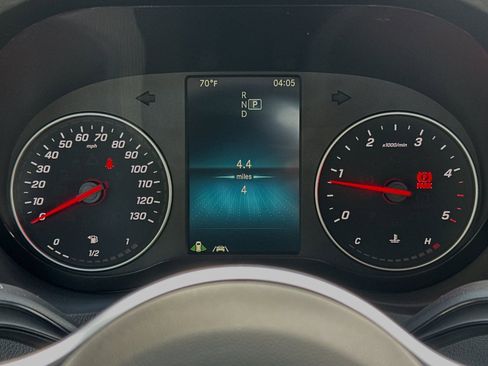 Used 2024 Mercedes-Benz Sprinter 2500 image 26