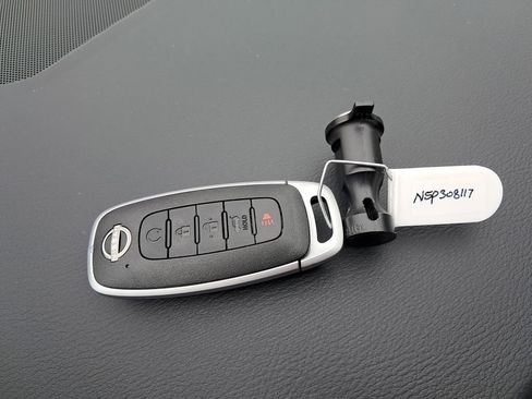 New 2025 Nissan Pathfinder SL w/ SL Premium Package image 30