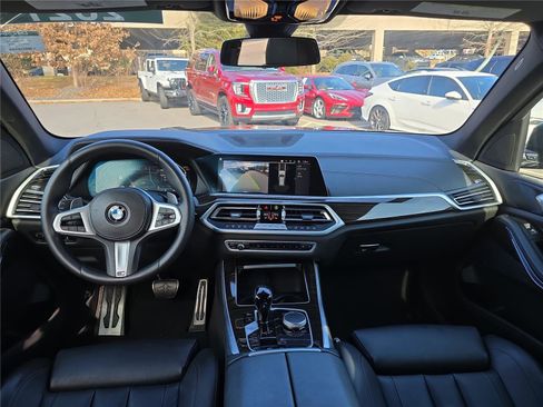 Used 2021 BMW X5 xDrive40i w/ M Sport Package image 18