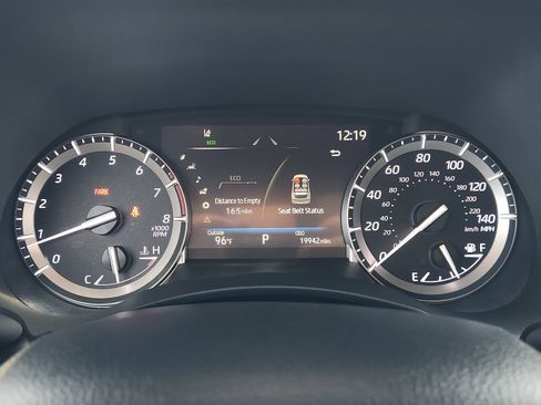 Used 2022 Toyota Highlander Limited FWD image 20