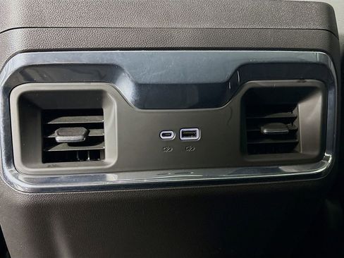 Certified 2022 GMC Sierra 1500 SLT w/ SLT Convenience Package image 31