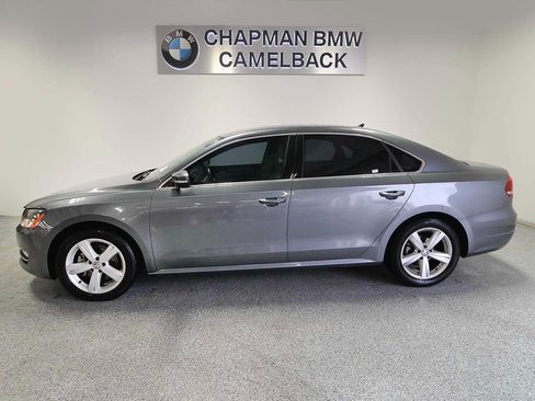 Used 2015 Volkswagen Passat 1.8T Limited Edition FWD image 4
