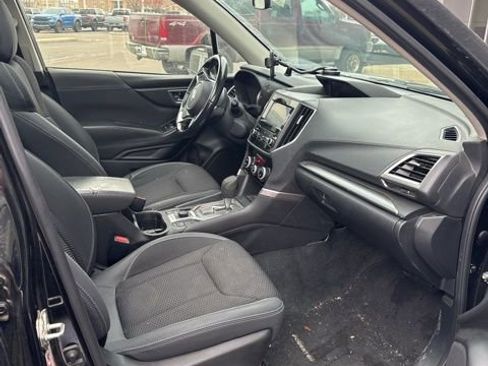 Used 2020 Subaru Forester Premium image 21