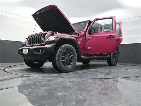 Used 2024 Jeep Wrangler Sport S image 27