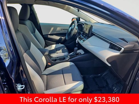 Used 2025 Toyota Corolla LE FWD image 17