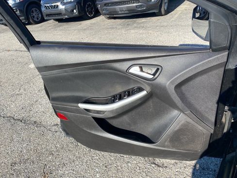 Used 2013 Ford Focus SE image 19