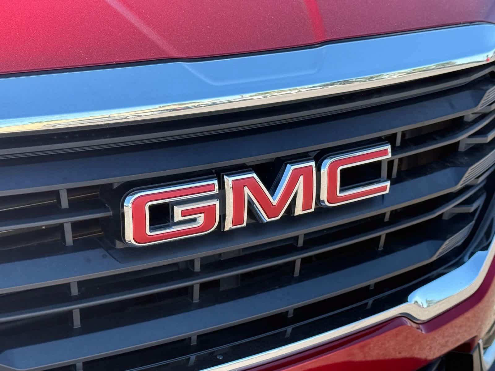 Used 2022 GMC Terrain SLE w/ Driver Convenience Package AWD/4WD image 34