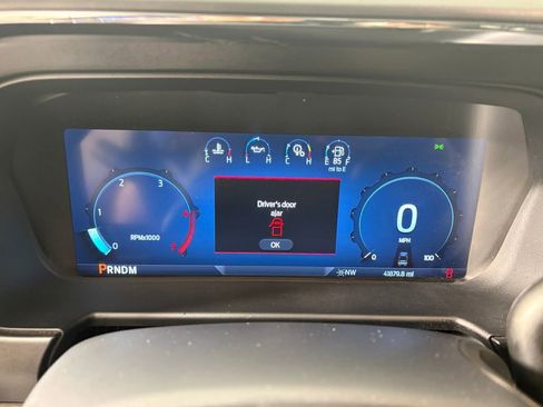 Certified 2024 Ford F250 Lariat w/ Tremor Off-Road Package image 17