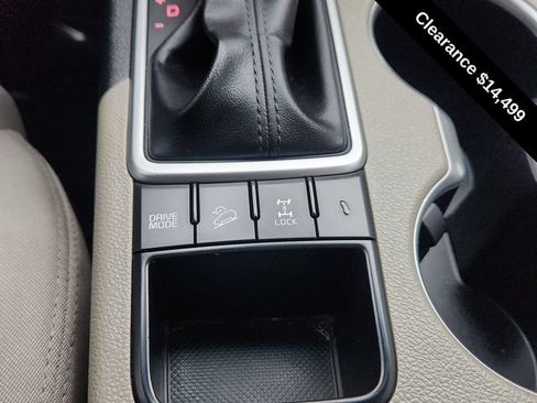 Used 2022 Kia Sportage LX image 40