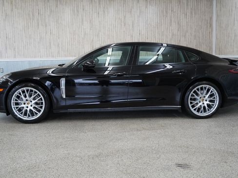 Used 2019 Porsche Panamera 4 Executive image 5