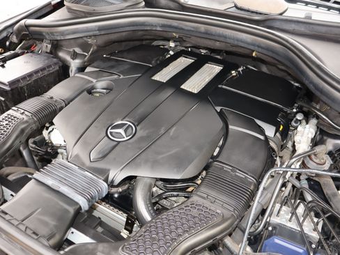 Used 2019 Mercedes-Benz GLS 450 4MATIC image 25