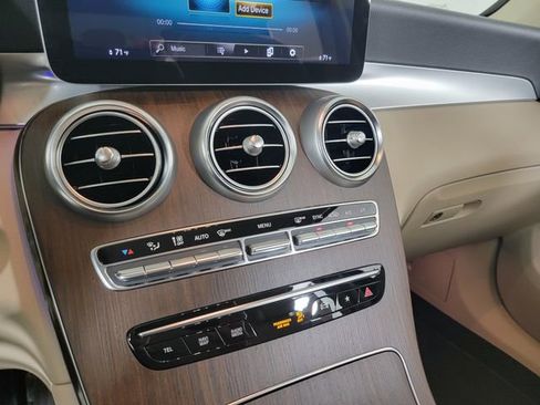 Certified 2022 Mercedes-Benz GLC 300 4MATIC image 36