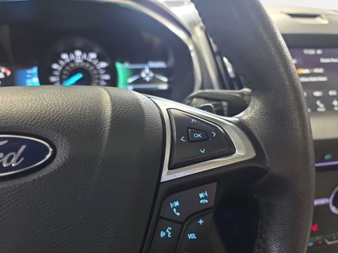 Used 2016 Ford Edge Titanium w/ Equipment Group 302A FWD image 18