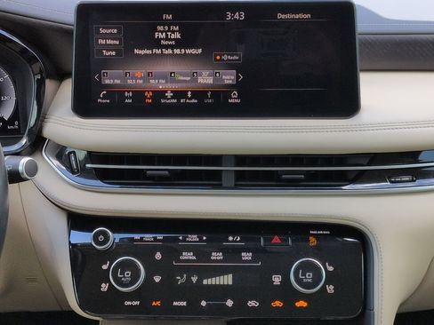 Used 2023 INFINITI QX60 Sensory w/ Vision Package AWD/4WD image 18