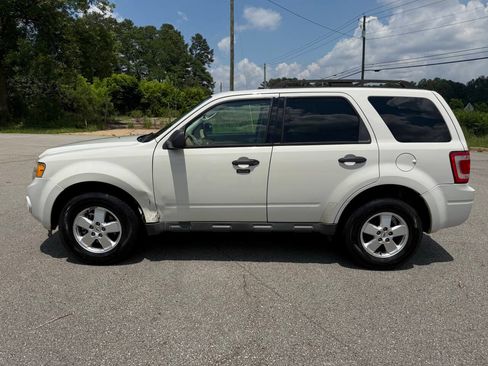 Used 2011 Ford Escape XLT w/ 203A Rapid Spec Order Code FWD image 3