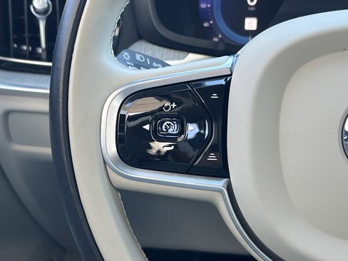 Used 2023 Volvo V60 B5 Cross Country Plus w/ Climate Package image 30