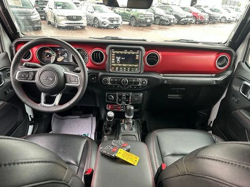Used 2023 Jeep Gladiator Rubicon w/ LED Lighting Group AWD/4WD image 25