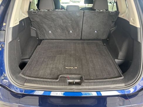 Used 2025 Nissan Rogue SV AWD/4WD image 33