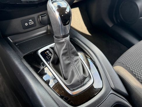 Certified 2022 Nissan Rogue Sport S FWD image 17