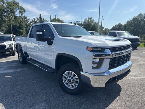 Used 2023 Chevrolet Silverado 2500 LT image 4