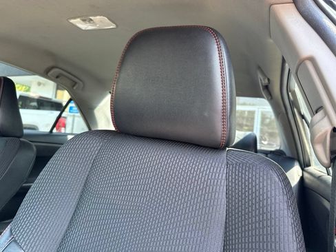 Used 2017 Toyota Camry SE FWD image 13