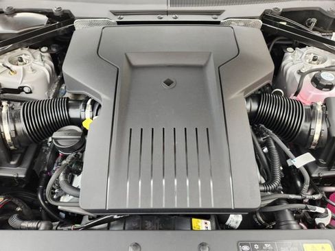 New 2026 Land Rover Defender 110 OCTA AWD/4WD image 30