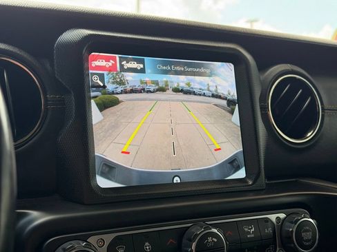 Used 2021 Jeep Gladiator Overland AWD/4WD image 20