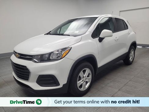 Used 2022 Chevrolet Trax LS w/ Tint and Cruise Package AWD/4WD image 1