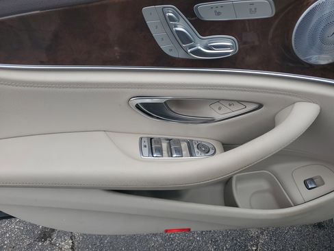 Used 2018 Mercedes-Benz E 300 4MATIC image 20