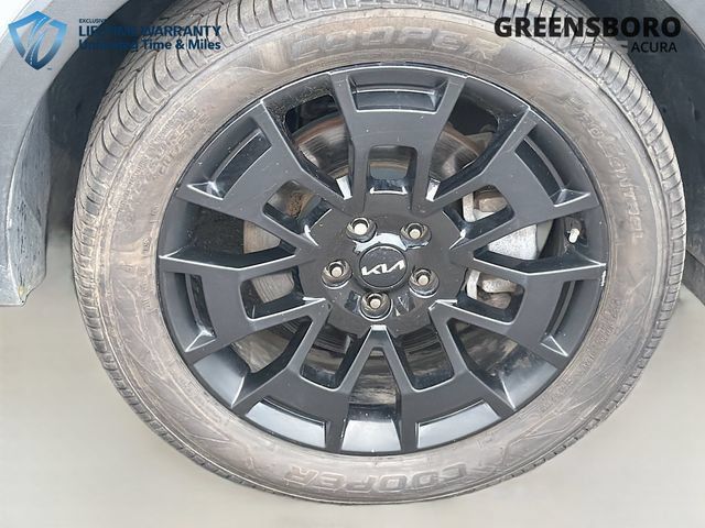 Used 2022 Kia Telluride EX w/ EX Premium Package AWD/4WD image 13