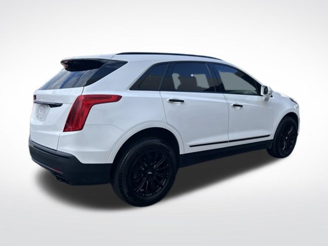 Used 2018 Cadillac XT5 Luxury w/ Driver Awareness Package FWD image 6