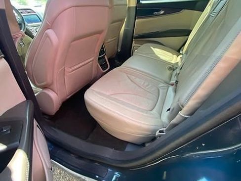 Used 2016 Lincoln MKX Reserve w/ Climate Package FWD image 7