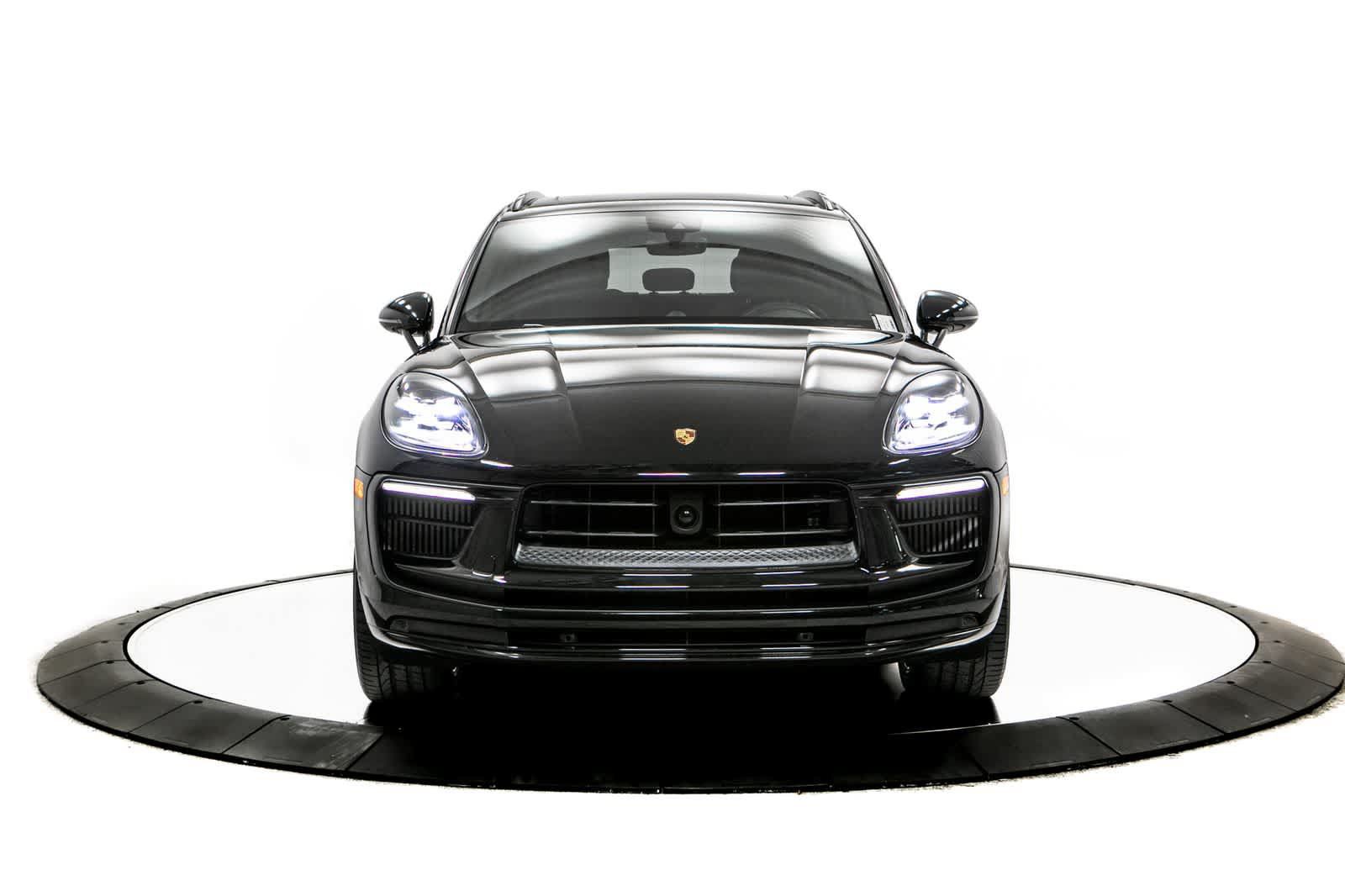 Certified 2024 Porsche Macan S AWD/4WD image 10