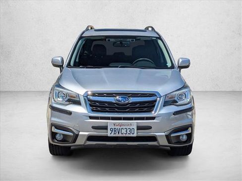 Used 2018 Subaru Forester 2.5i Touring AWD/4WD image 2