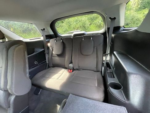 Used 2022 Ford Explorer XLT image 24