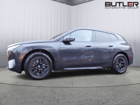 Certified 2026 BMW iX xDrive45 image 1