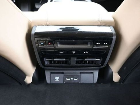 Used 2022 Acura MDX FWD image 24