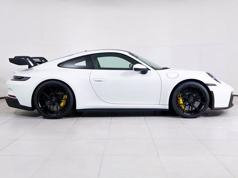 Certified 2022 Porsche 911 GT3 image 31