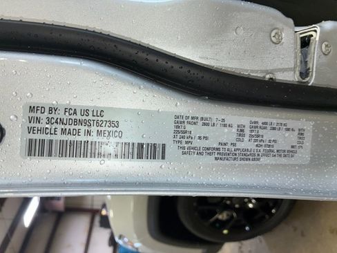 New 2025 Jeep Compass Latitude w/ Sun & Sound Group image 29