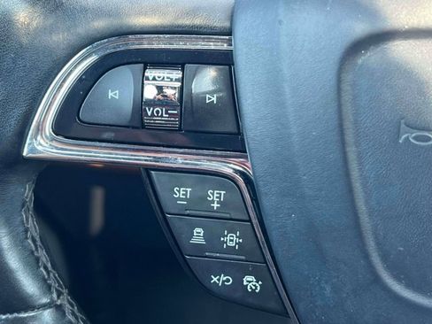 Used 2023 Lincoln Navigator Reserve AWD/4WD image 25