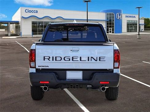 New 2026 Honda Ridgeline Black Edition image 3