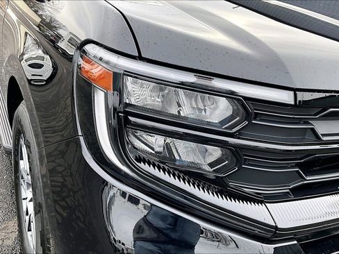 Used 2025 Ford Expedition Max Active image 31