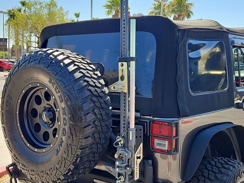 Used 2018 Jeep Wrangler Unlimited Sport S AWD/4WD image 31