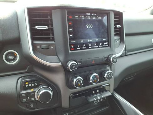 Used 2019 RAM 1500 Big Horn AWD/4WD image 12