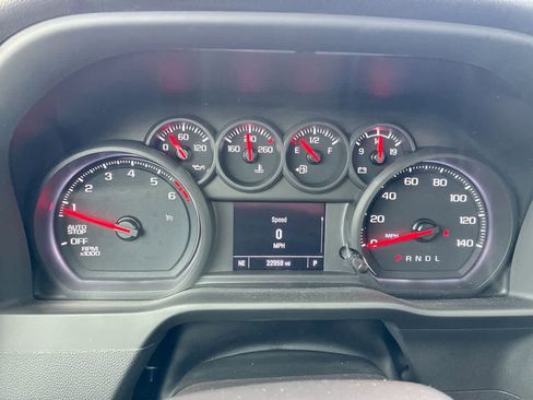 Used 2024 Chevrolet Silverado 1500 Custom image 12