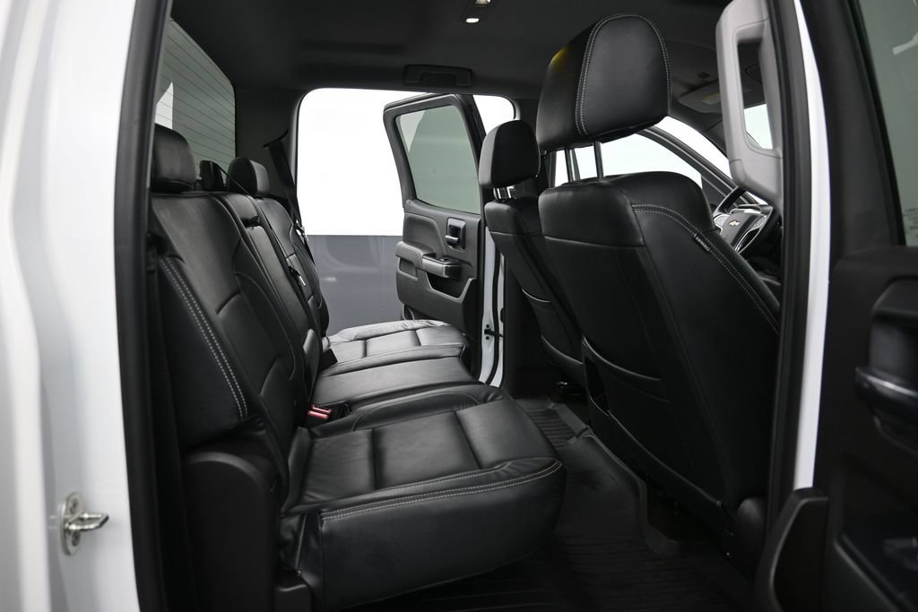 Used 2018 Chevrolet Silverado 1500 LT w/ Texas Edition AWD/4WD image 9