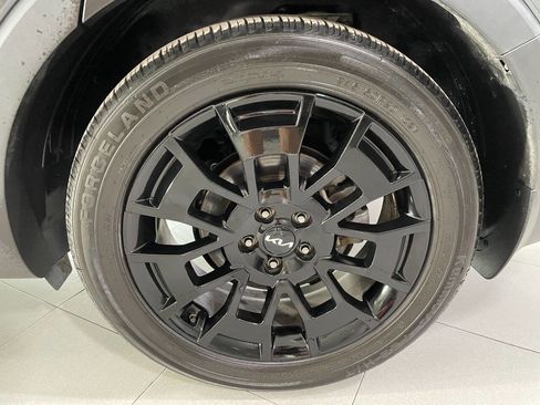 Used 2022 Kia Telluride SX w/ SX Prestige Package image 11