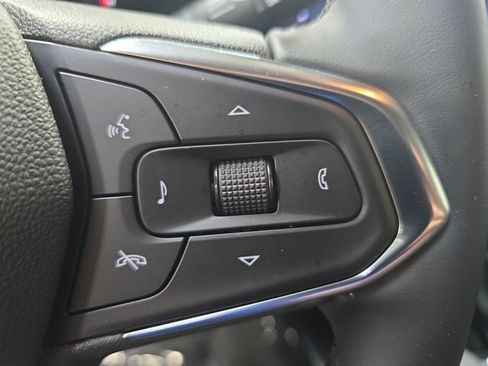 Used 2025 Chevrolet Trax ACTIV w/ Driver Confidence Package FWD image 19